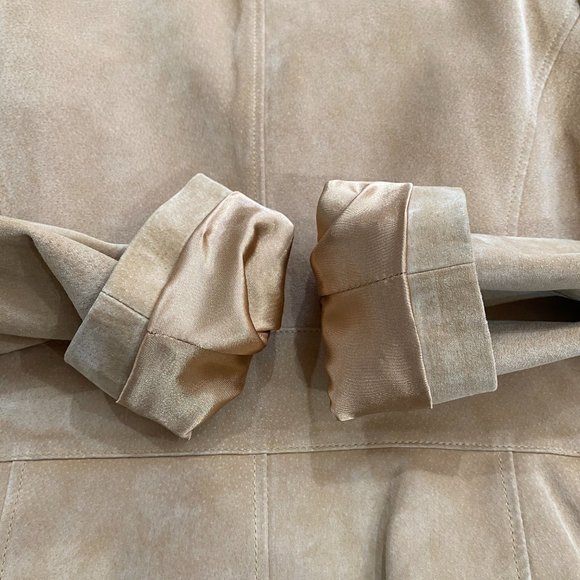 Bandolino Y2K tan embroidered 100% suede jacket - Picture 11 of 15